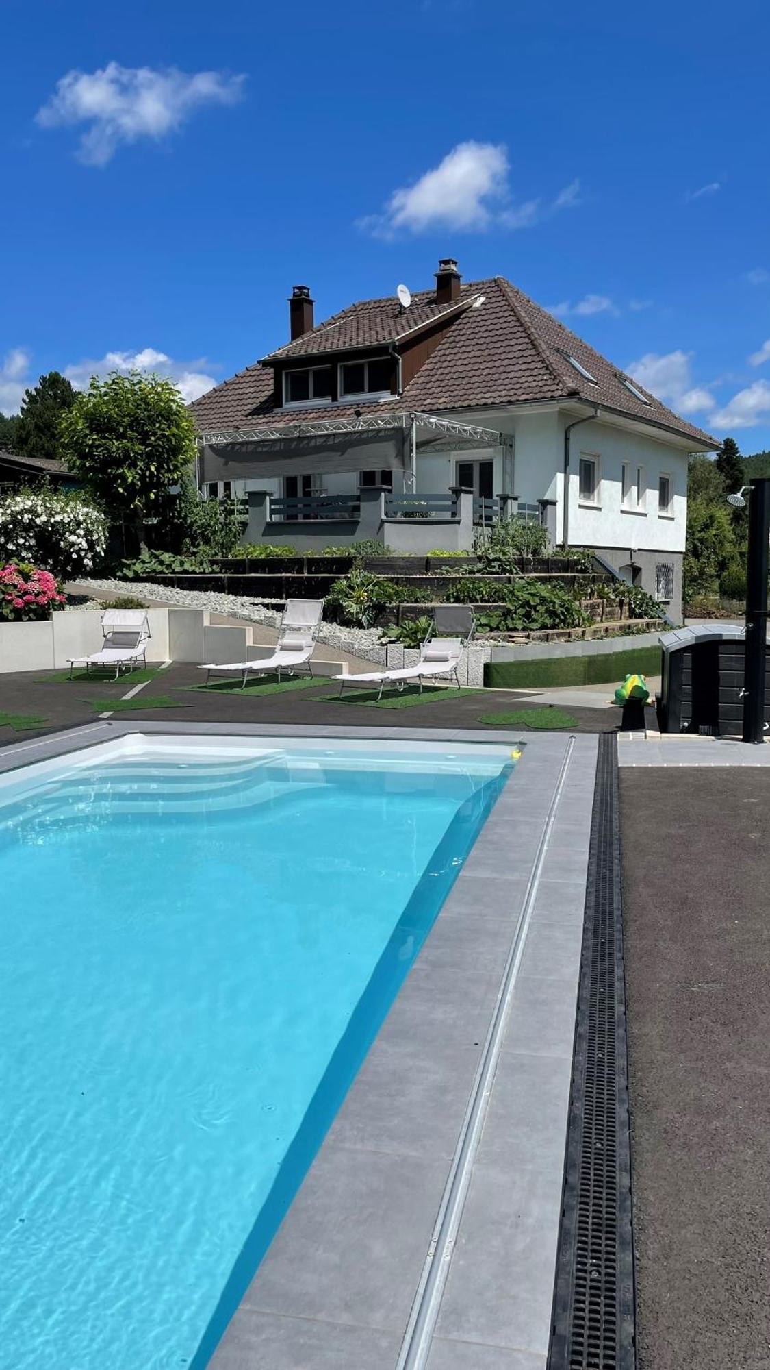 Spacieux, Lumineux Et Tres Cosy